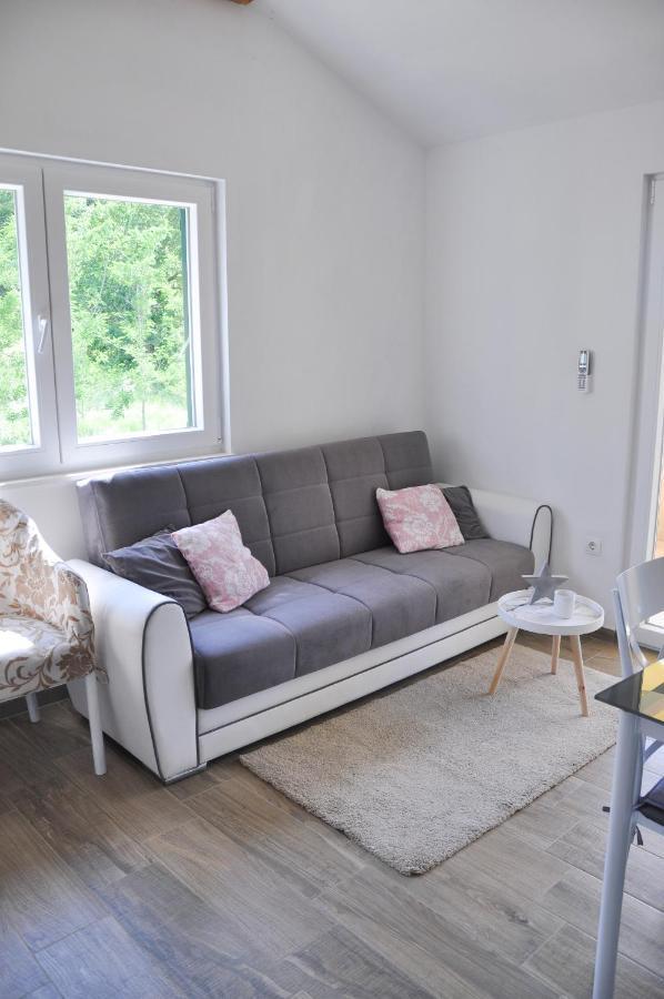 Apartmani Carnizza Ražanac Eksteriør billede