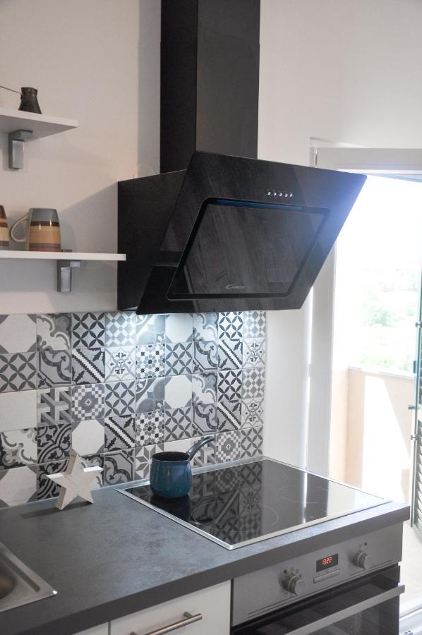 Apartmani Carnizza Ražanac Eksteriør billede